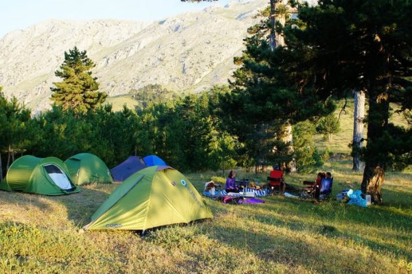 Isparta Dedegül Dağında Kamp ve Doğa Yürüyüşü